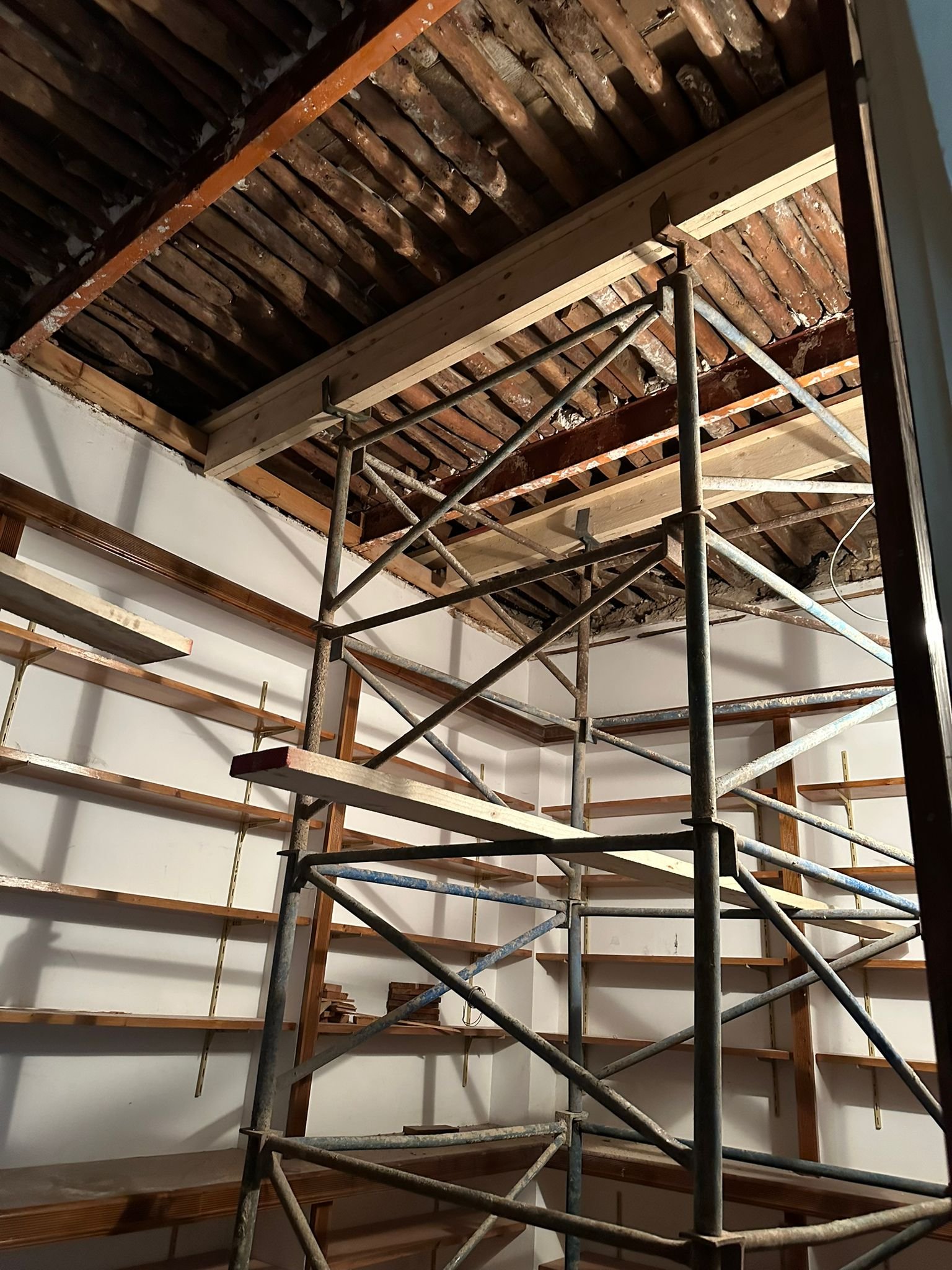 Interior wood beams